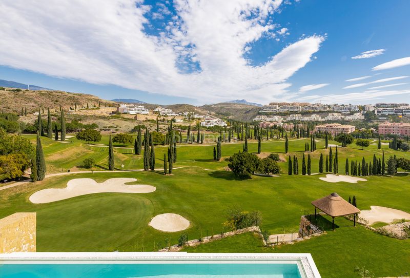 Foto e25f1d5b-c9f5-40a4-96ae-ae56e52cfe9e. Lloguer casa amb aparcament piscina a Los Flamingos Benahavís