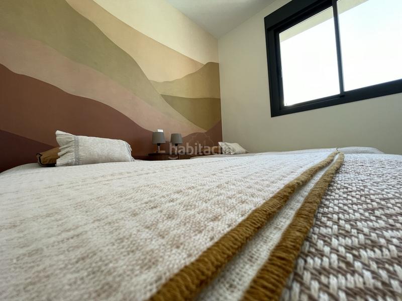 Foto b1a6a34b-b184-4e01-a58e-a6bce4ee98c1. Alquiler apartamento exclusivo apartamento en primera línea de golf en Estepona