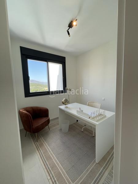 Foto 08d3244c-0df4-4d82-94d3-d3a0fdc88588. Lloguer apartament amb aparcament piscina a Centro Estepona