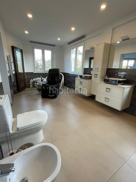 Foto a2cd1351-ff65-42c6-aaf0-4e810d38034f. Casa exclusiva villa de lujo en primera línea de playa en san pedro de alcántara, málaga en Marbella