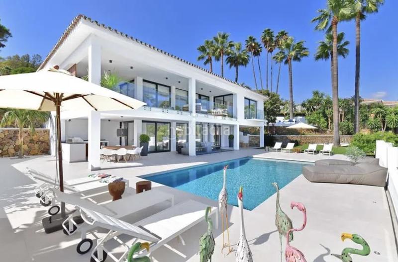 Foto dc175ab1-e6f9-4b35-acbb-d5db37637f3c. Alquiler casa exclusiva villa moderna de lujo en alquiler Las Brisas, nueva andalucía, en Marbella
