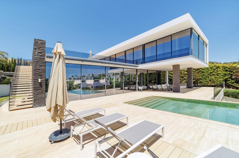 Foto 5fb11453-8eae-4f6d-b10c-ca1bad826972. Lloguer casa amb aparcament piscina a Los Naranjos Marbella