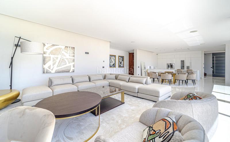 Foto 9224d7c8-ff0b-48b3-9056-f7c15299a9c9. Lloguer casa amb aparcament piscina a Los Naranjos Marbella