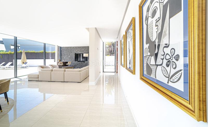 Foto f7eecfdb-71d1-4074-bcad-cd0d4f1f6b21. Location maison avec parking piscine dans Los Naranjos Marbella