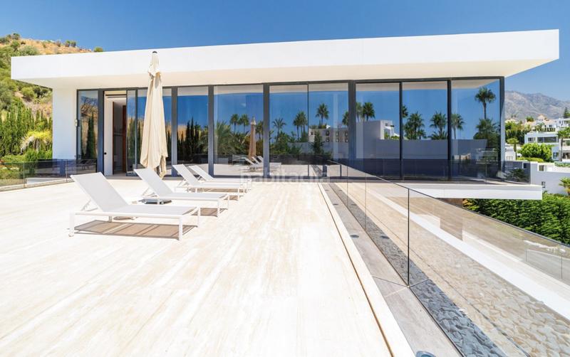 Foto a66d3ce3-ea6e-4a7b-915e-3c7e7f1da920. Miete haus mit parking pool in Los Naranjos Marbella