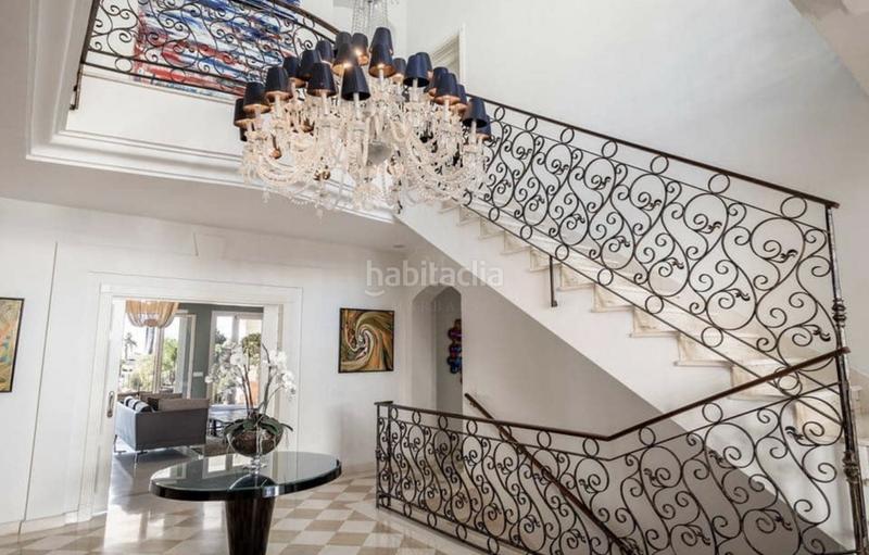 Foto 12cf045c-5de0-4a97-8bdd-c8ca963fce71. Alquiler casa impresionante villa de 7 dormitorios, con espectaculares vistas al mar en Marbella