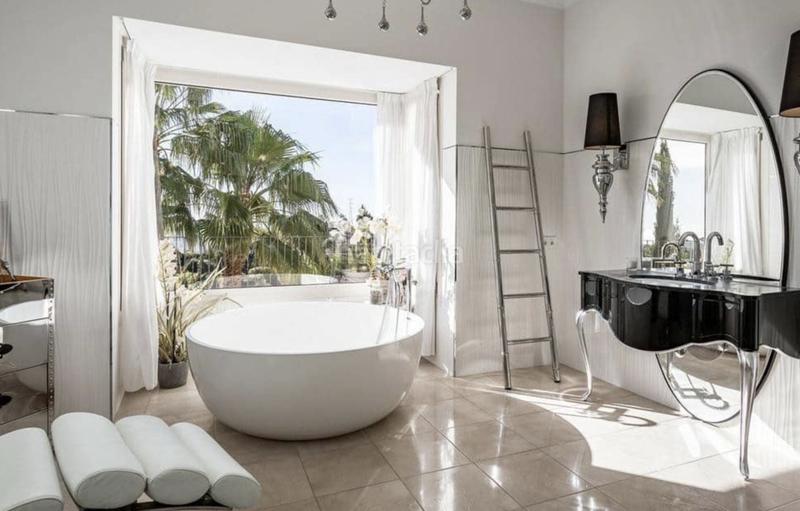 Foto 97643aa0-30d3-42b4-b01f-661ee47b0660. Alquiler casa impresionante villa de 7 dormitorios, con espectaculares vistas al mar en Marbella