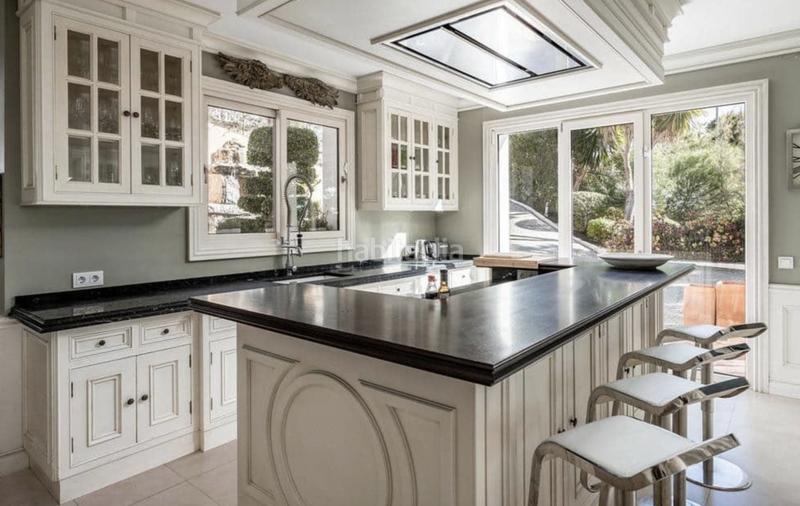 Foto 237695d5-e966-4bb6-bd0c-d5e03a748fdb. Lloguer casa amb aparcament piscina a Nagüeles Alto Marbella