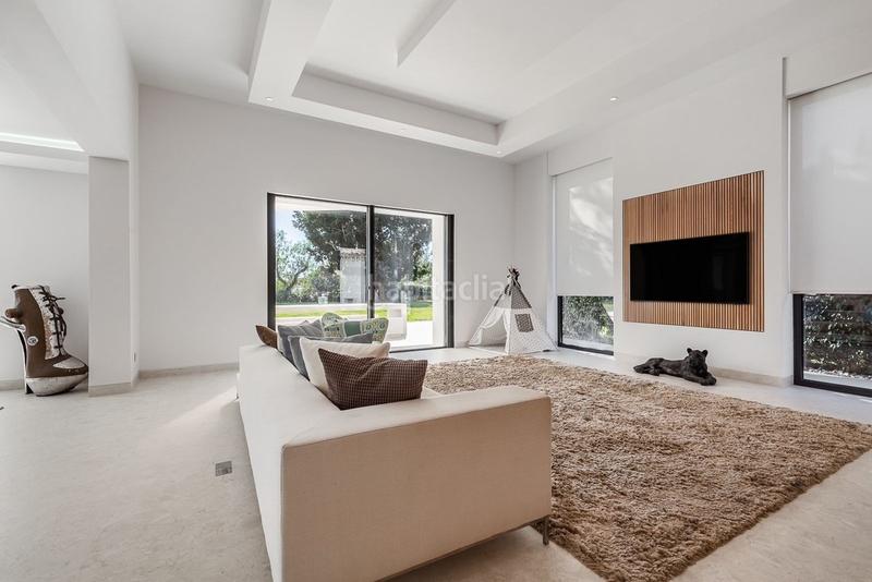 Foto 758a291f-3b00-490b-ad44-4f71e43aed55. Rent house with parking pool in Nueva Atalaya Estepona