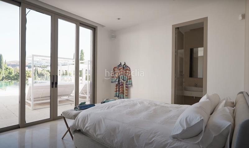 Foto c3499d65-d59a-4027-a2bd-5d9e04a62b7b. Location maison avec parking piscine dans Los Flamingos Benahavís