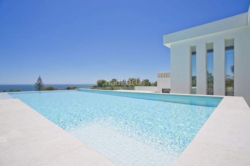 Foto 460abbe1-c174-44d3-9a02-1a823f887cf3. Lloguer casa amb aparcament piscina a lomas de Marbella club Marbella
