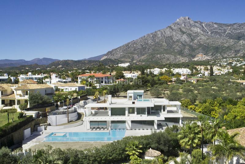 Foto fdc88216-e361-4cb4-8af8-f73b92864844. Lloguer casa amb aparcament piscina a lomas de Marbella club Marbella