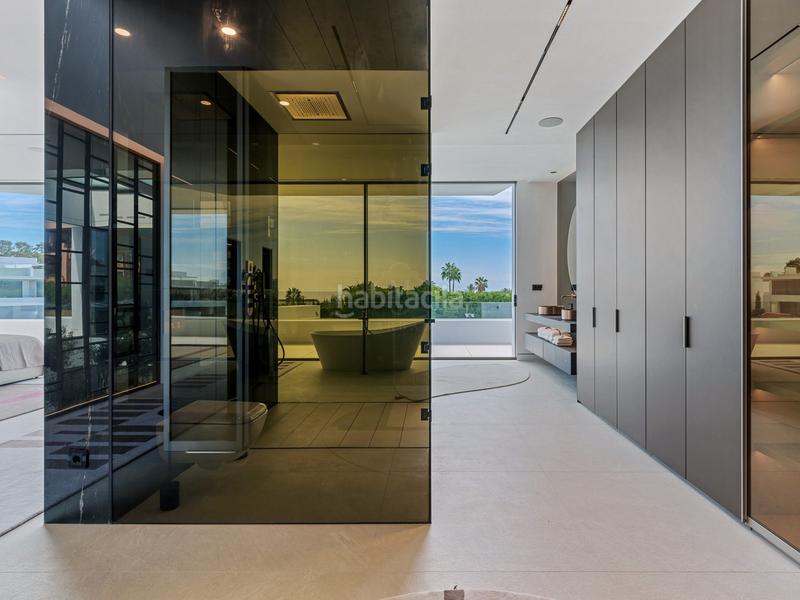 Foto 6ae6e249-0f36-4685-b524-003ad8b21e55. Miete haus mit parking pool in Las Lomas de Río Verde Marbella