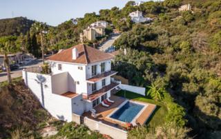 Casa en Naciones de las 88. Exclusiva villa con vistas panormicas en una ubicacin privileg