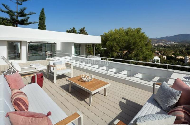 Foto d1fc5f15-89cf-4d32-8f05-3ed870ee195a. Alquiler casa impresionante villa moderna en alquiler de larga temporada ubicada en el corazón del exclusivo valle del golf de nueva andalucía en Marbella