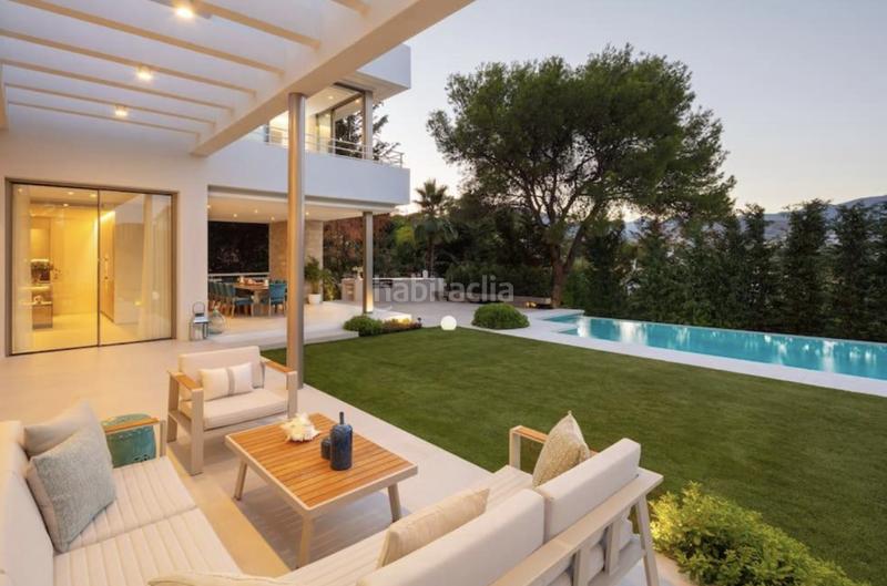 Foto 34a0461c-90f9-4ebd-9d56-adc1cddf2eda. Lloguer casa amb aparcament piscina a Las Brisas Marbella