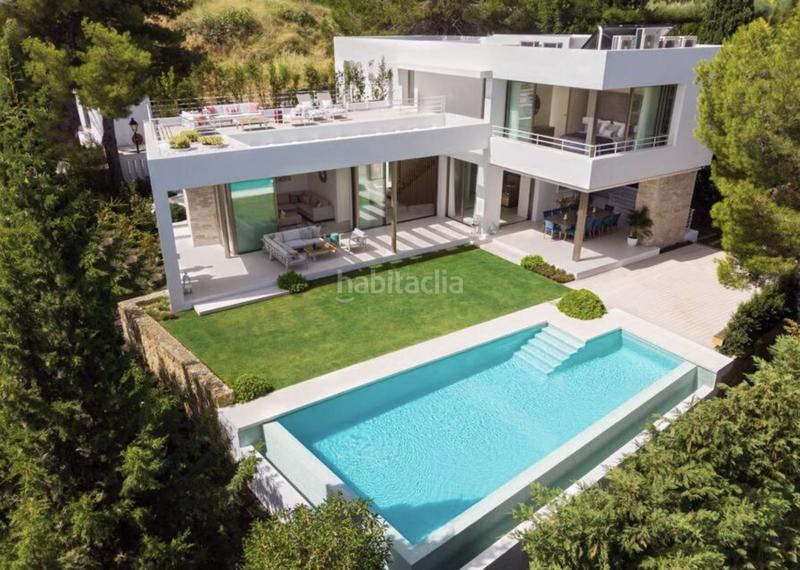 Foto 3e85a98d-92f9-4956-98ac-7c6ab62844f9. Lloguer casa amb aparcament piscina a Las Brisas Marbella