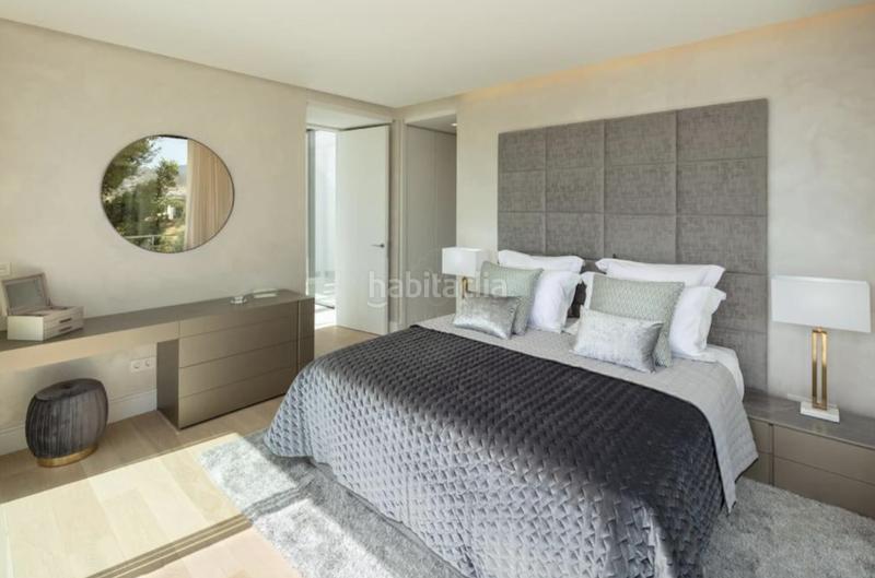 Foto 3ed79504-2229-4ce0-8bb3-f4c6ad3a2a24. Lloguer casa amb aparcament piscina a Las Brisas Marbella