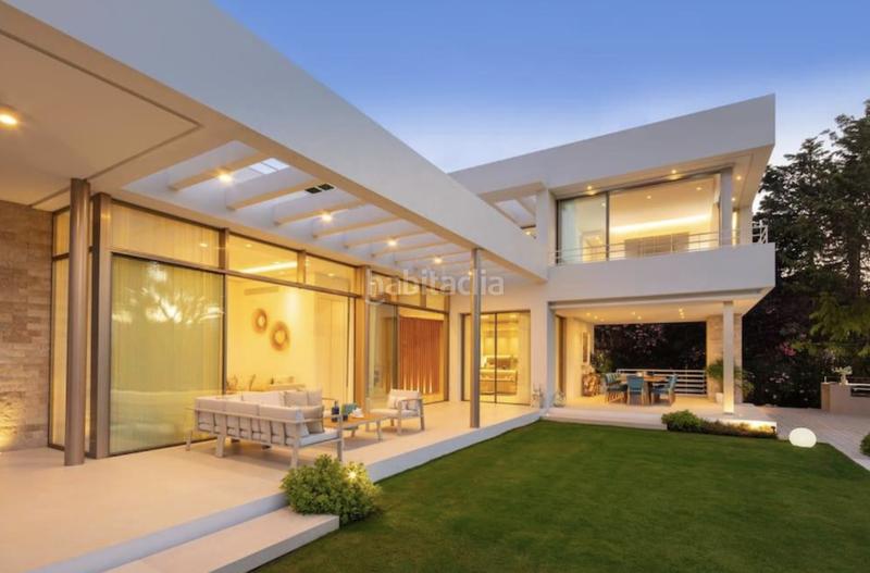 Foto d0aea483-bbe3-4439-bf77-2b500dc9a00b. Rent house with parking pool in Las Brisas Marbella