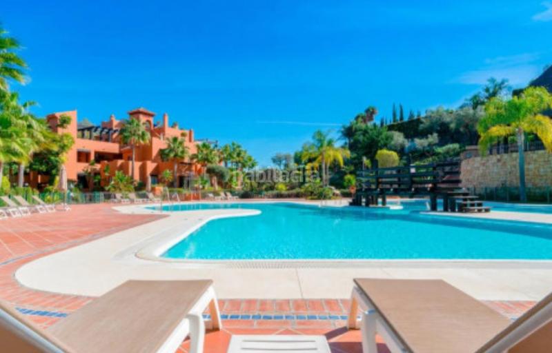 Foto 3fecd9c2-f230-495d-b226-2652e6b9d1bd. Dachwohnung mit parking pool in Nueva Andalucía centro Marbella