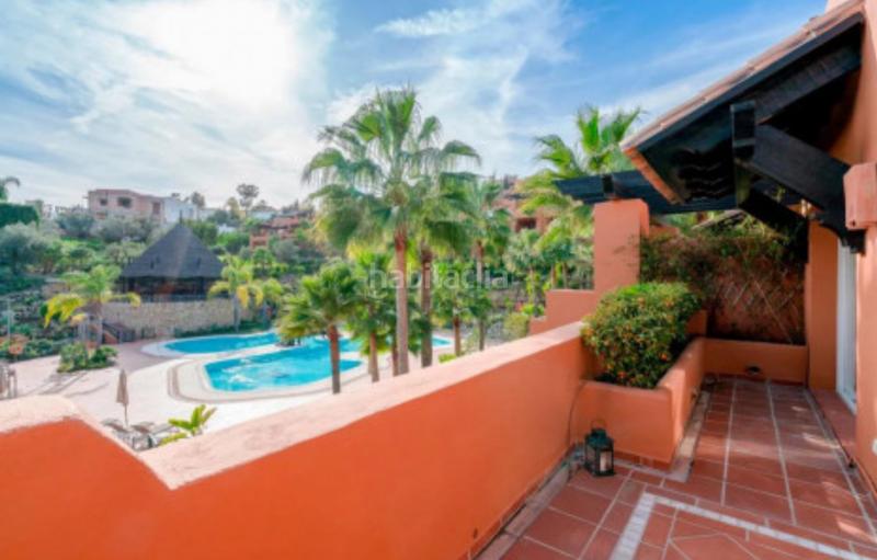 Foto 78297d38-3ae4-40dd-808c-7e1dc4af1f20. Dachwohnung mit parking pool in Nueva Andalucía centro Marbella