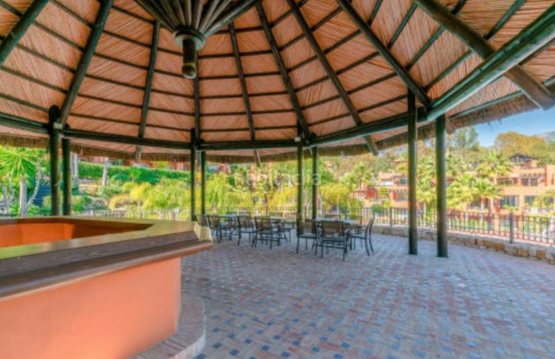 Foto b9b78843-e1f3-4341-a165-d55cf78b9afc. Dachwohnung mit parking pool in Nueva Andalucía centro Marbella