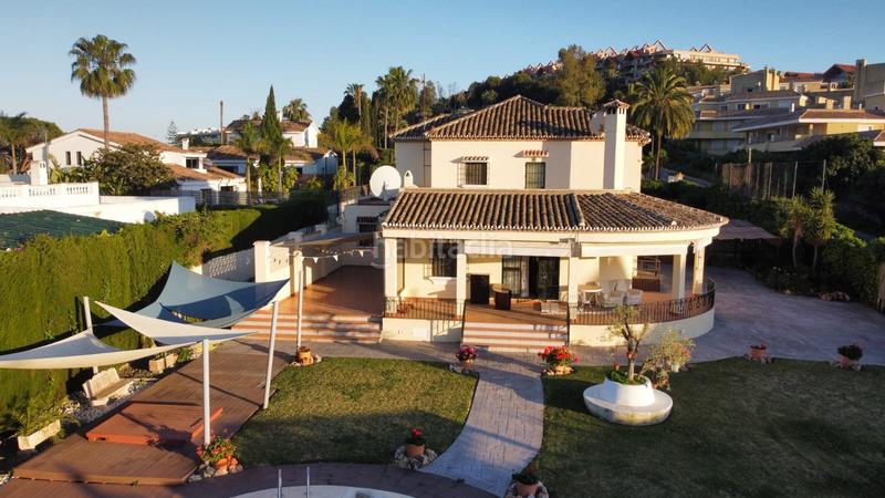 Foto 236974ad-d14e-4303-a813-8f585fc657bc. Casa con piscina in Las Brisas Marbella