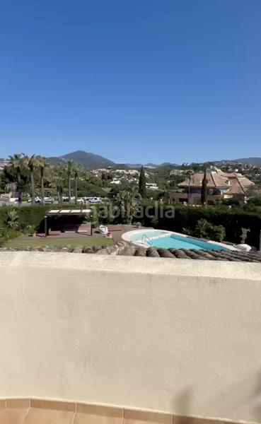 Foto 29531d8d-a86f-457c-892a-77a3e336b341. Casa con piscina in Las Brisas Marbella