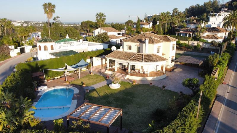 Foto 8a9f0f95-ae69-474d-af3d-612f08e973d0. Casa con piscina in Las Brisas Marbella