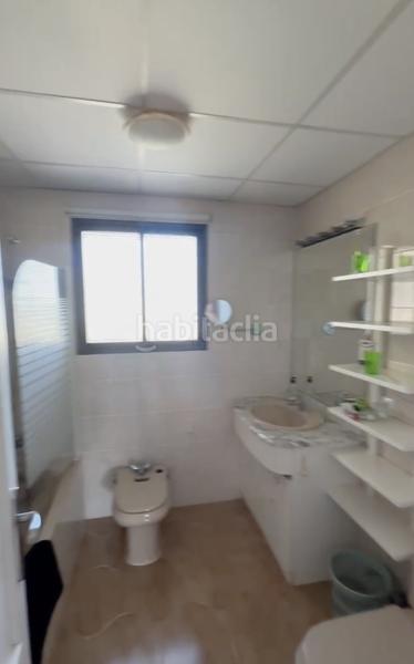 Foto f43ea95b-9ebc-46b4-9d9c-935ef2a8e092. Casa con piscina in Las Brisas Marbella