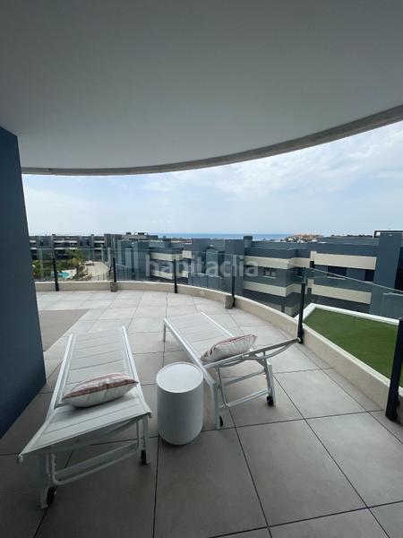 Foto 6f369424-9b84-43d1-9b26-791867d7be20. Alquiler apartamento fantastico apartamento con vistas panoramicas al mar, 3 habitaciones. en Estepona