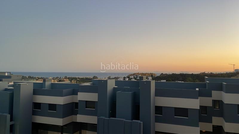 Foto a26d72c7-57a9-4fe4-8949-341f515b59ef. Alquiler apartamento fantastico apartamento con vistas panoramicas al mar, 3 habitaciones. en Estepona