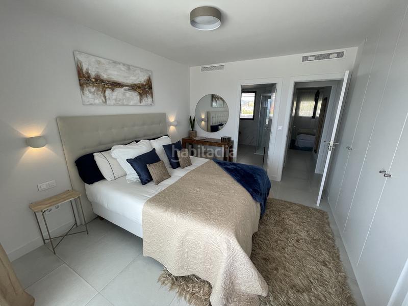 Foto ffd50af6-396a-4b3b-a5ce-84b46c488b37. Alquiler apartamento fantastico apartamento con vistas panoramicas al mar, 3 habitaciones. en Estepona