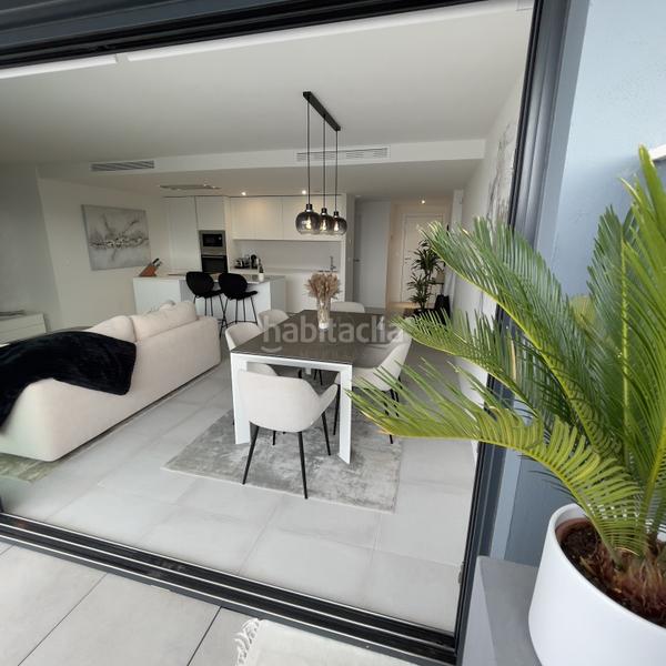 Foto 3e89b4d7-bfc8-4715-b899-1c70be603c6e. Lloguer apartament amb aparcament piscina a La Concha - Resina Golf Estepona