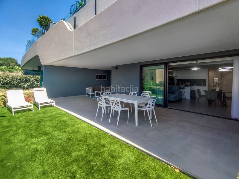 Foto 781d6c9a-3ed7-43c8-a0b4-72ad6c748ef1. Miete erdgeschoss mit parking pool in La Concha - Resina Golf Estepona