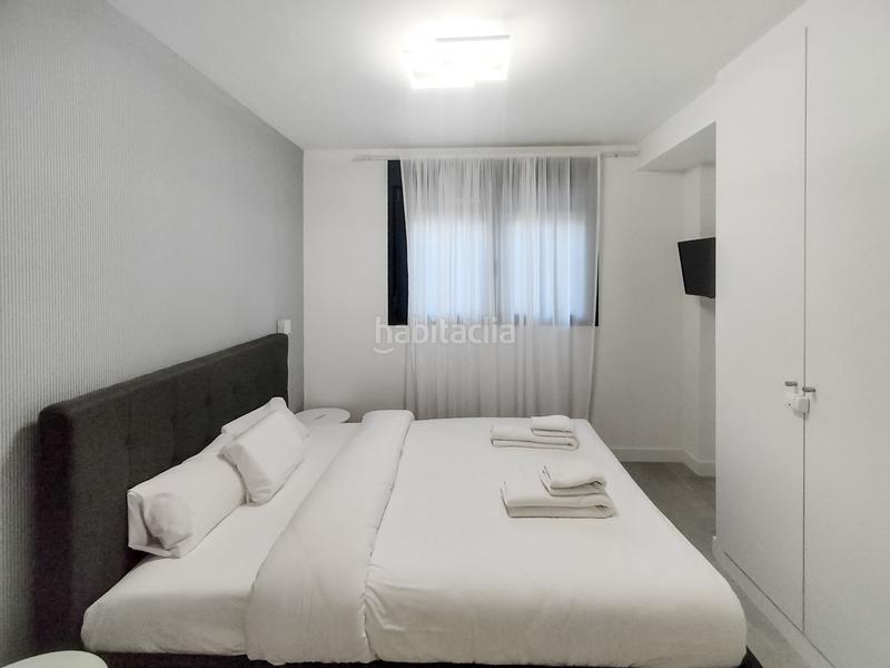 Foto d1194644-1830-40e0-99d0-3a7c25a7ba75. Lloguer planta baixa amb aparcament piscina a La Concha - Resina Golf Estepona