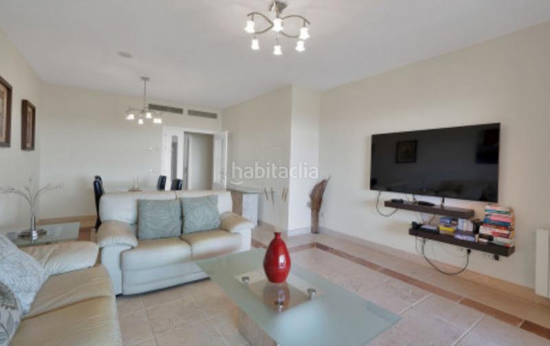 Foto 97b9bfc9-51aa-416f-8171-21f8de67aaa4. Apartament amb aparcament piscina a Los Flamingos Benahavís