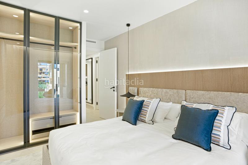 Foto 0a4898e4-b30f-4772-9f0a-059baf1d6b60. Apartament amb aparcament piscina a Zona de Punta Plata Estepona