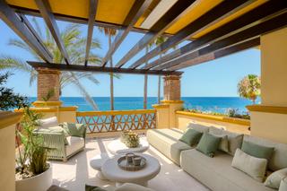 Apartament en Ro Real. Lujoso con orientacin sur, apartamento frente a la playa de tre