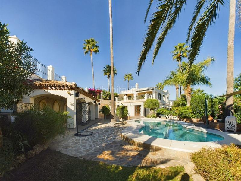 Foto f15c0174-598b-4824-b42a-5ce95173a9f4. Casa villa en venta en el padron, en Los Llanos Estepona