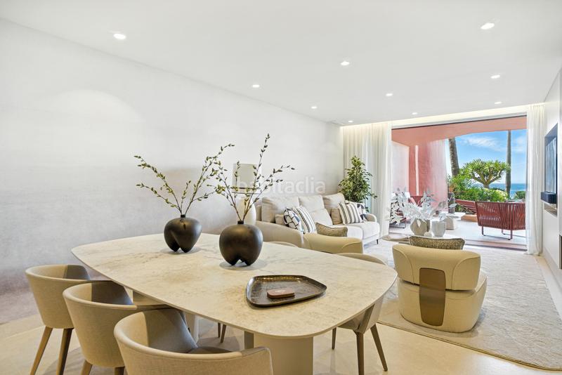 Foto 87b99ff4-6ec8-4fcd-87c4-e151fbabd1ae. Planta baja impecablemente renovado, orientada al sur frente a la playa, jardín apartamento situado en la exclusiva comunidad de menara beach en Estepona