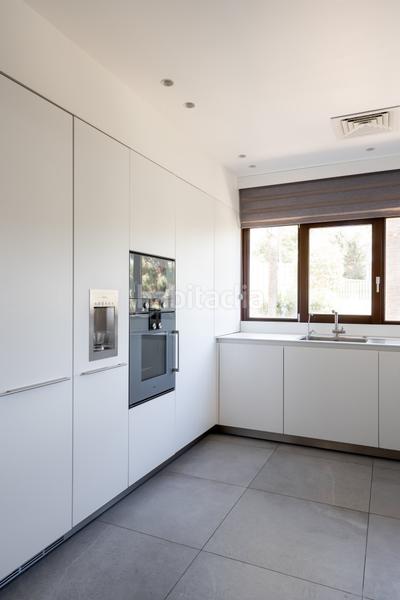 Foto 0becf493-10c6-47d5-ab18-2700be0a5d08. House with heating parking pool in Hacienda Las Chapas Marbella