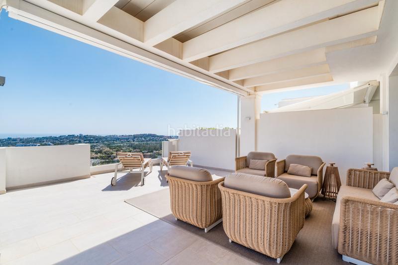 Foto 91cf9681-3de4-4a06-b87d-49151babe506. Apartament amb aparcament piscina a Los Naranjos Marbella