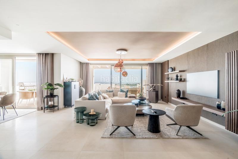 Foto e9cff0cf-cba1-4518-bea4-32f6344a6e0d. Apartament amb aparcament piscina a Los Naranjos Marbella