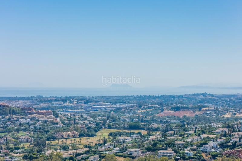 Foto fb282b20-a01d-4ccf-9ee2-c50b0bea750b. Apartament amb aparcament piscina a Los Naranjos Marbella