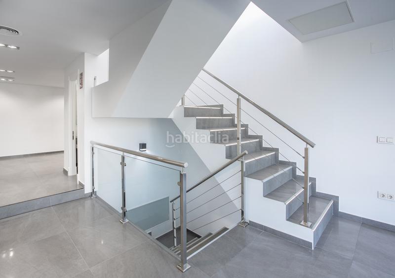 Foto 74e0f198-a74a-49b4-9181-44e6fa7d1148. Edificio  comercial en el corazón de san pedro de alcántara en Marbella