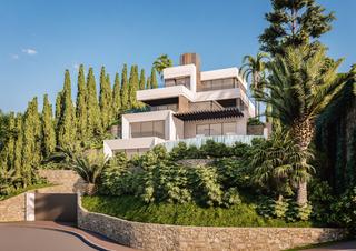 Casa in Puerto Banús. Se vende parcela con proyecto y licencia en la pera nueva andalu