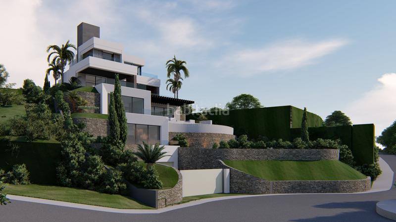 Foto 2bbfabff-27bc-4e99-beb3-c0dbddd22309. Haus mit parking pool in Puerto Banús Marbella