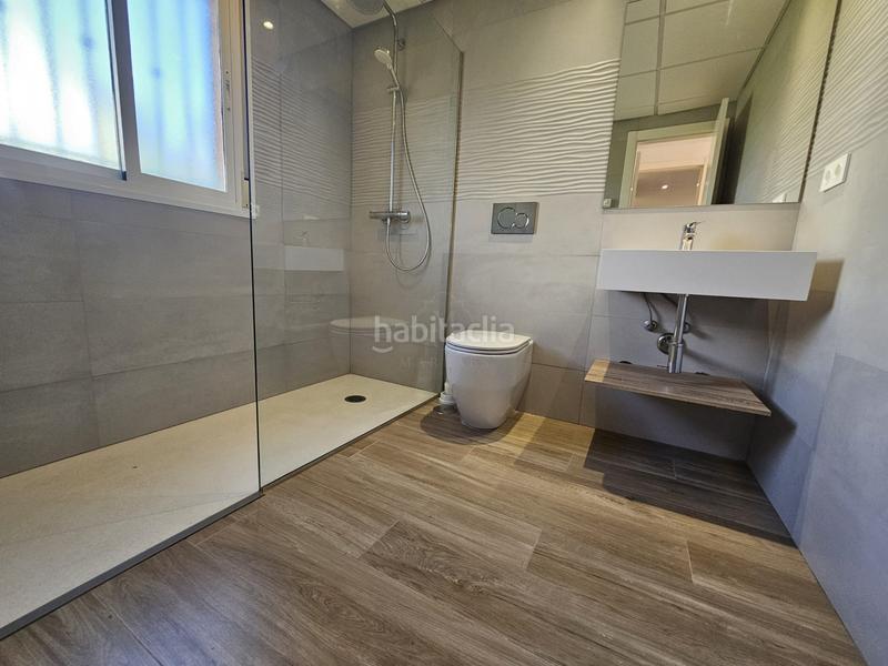 Foto aa966db7-7137-43be-a4b6-1effbcdfc8e5. Casa bifamiliare con parcheggio piscina in La Alquería Benahavís
