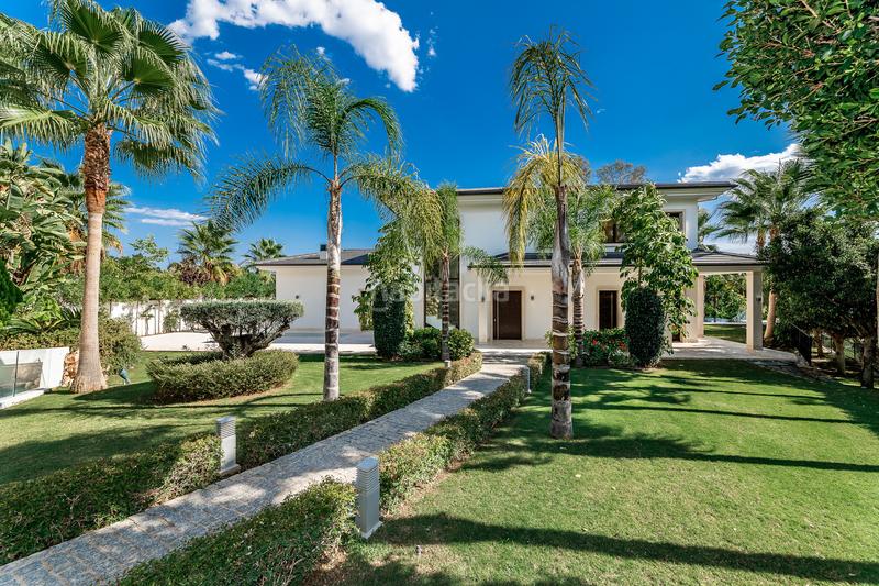 Foto adea08a7-c9aa-4443-a563-aaeccb125e1f. Casa en Los Naranjos Marbella